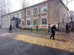 В администрации Иссинского района Пензенской области проведен субботник по благоустройсту и санитарной очистке прилегающих территорий