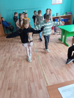 Культорганизатор Центрального районного Дома культуры провела развлекательную программу «Смейтесь больше»