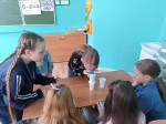 Культорганизатор Центрального районного Дома культуры провела развлекательную программу «Смейтесь больше»