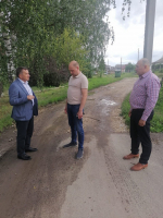 Александр Гришаев осуществил выезд на дороги рабочего поселка Исса